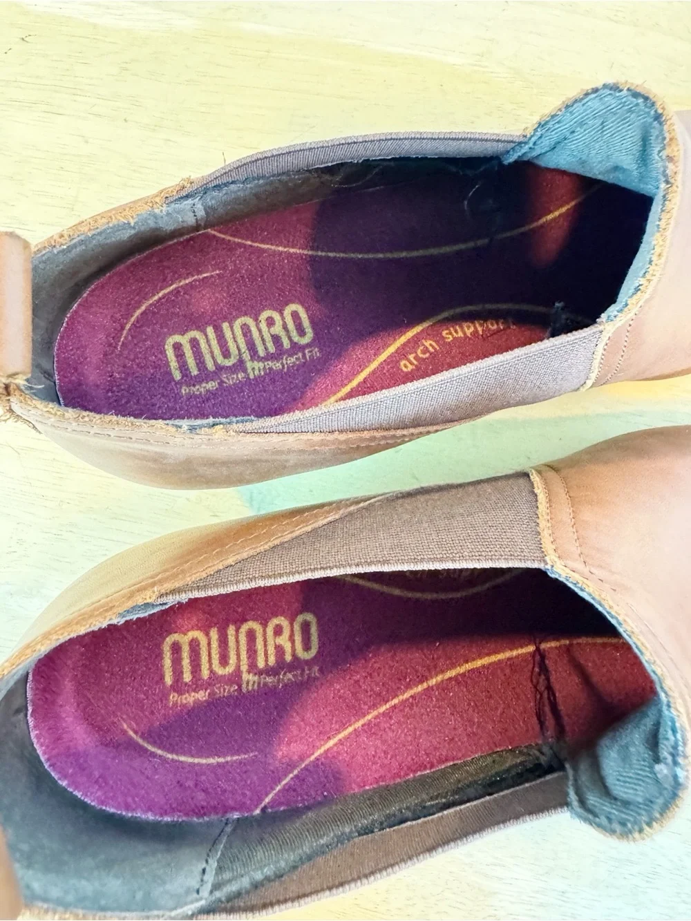 Munro | Leather Pull-On Ankle Bootie, 9.5